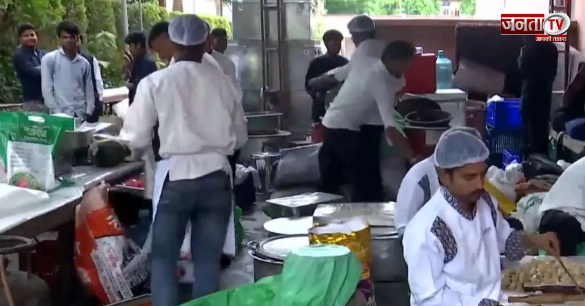 Assembly Elections Results: भाजपा मुख्यालय में जलेबियां बननीं शुरू- सामने आई VIDEO