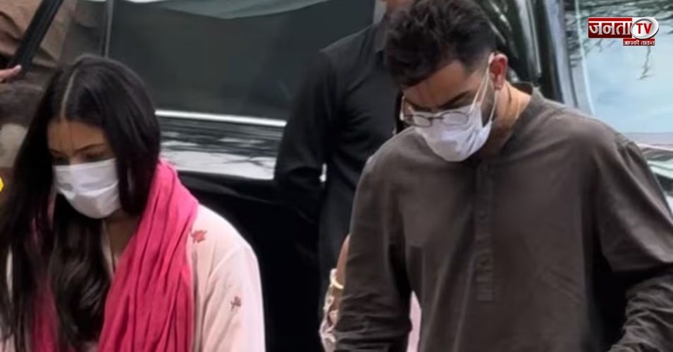 IPL जीतने के बाद प्रेमानंद महाराज के आश्रम पहुंचे Virat Kohli, पत्नी अनुष्का संग लिया आशीर्वाद 