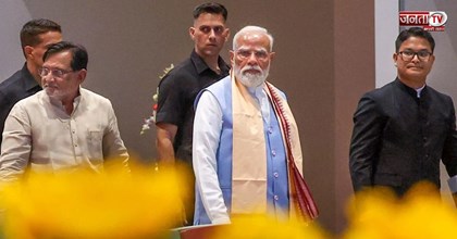 6130 दिन तक PM रहे Nehru, जानिए कैसे 12 साल में ही उनसे आगे निकल गए Narendra Modi