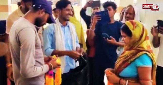 पति ने पत्नी को गैर मर्द के साथ देखा... फिर जो किया, VIDEO देखकर रह जाएंगे हैरान!