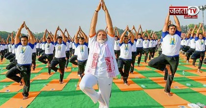 Kolkata में PM Modi के नेतृत्व में योग, 210 देशों तक पहुंच रहा भारत का संदेश