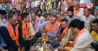 चढ़ावा चोरी के विरोध में कांग्रेस, मंत्रिमंडल संग शिमला राम मंदिर पहुंचे CM सुक्खू, कही ये बात 
