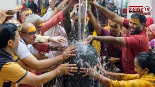  महादेव को प्रिय हैं ये चीजें, सावन में अर्पित करने से मिलती है सुख-शांति और दूर होते हैं कष्ट