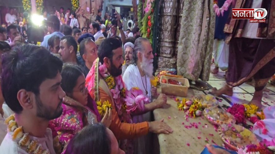   CM सैनी ने वृंदावन के बांके बिहारी मंदिर में किए दर्शन, बोले- 'प्रदेश के सुख समृद्धि की प्रार्थना'