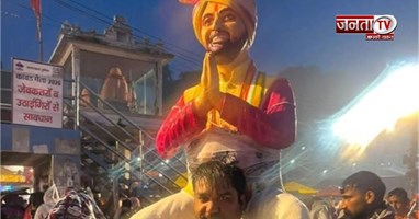 35 KM रोज पैदल...कंधे पर CM सैनी की प्रतिमा लेकर निकला शिवभक्त, छालों के बावजूद जारी कांवड़ यात्रा