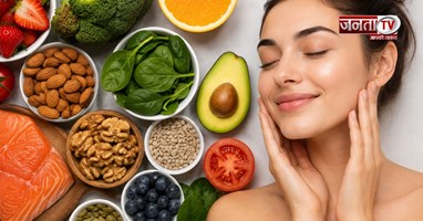 Glowing Skin Tips: चेहरे पर चाहिए नेचुरल ग्लो? डाइट में जरूर शामिल करें ये फूड्स