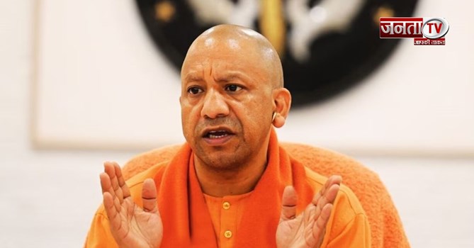 'देश को बांटने वाली ताकतों से सतर्क रहना होगा', स्वतंत्रता दिवस पर बोले CM योगी