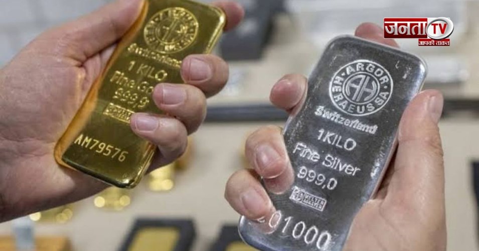  फिर रिकॉर्ड बनाने के मूड में सोना! अगस्त में ₹10,000 से ज्यादा चढ़ा भाव, चांदी भी ₹32 हजार महंगी
