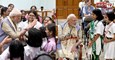PM Modi ने मासूम बच्चों संग मनाया रक्षाबंधन, राखी बंधवाते दिखा खास अंदाज