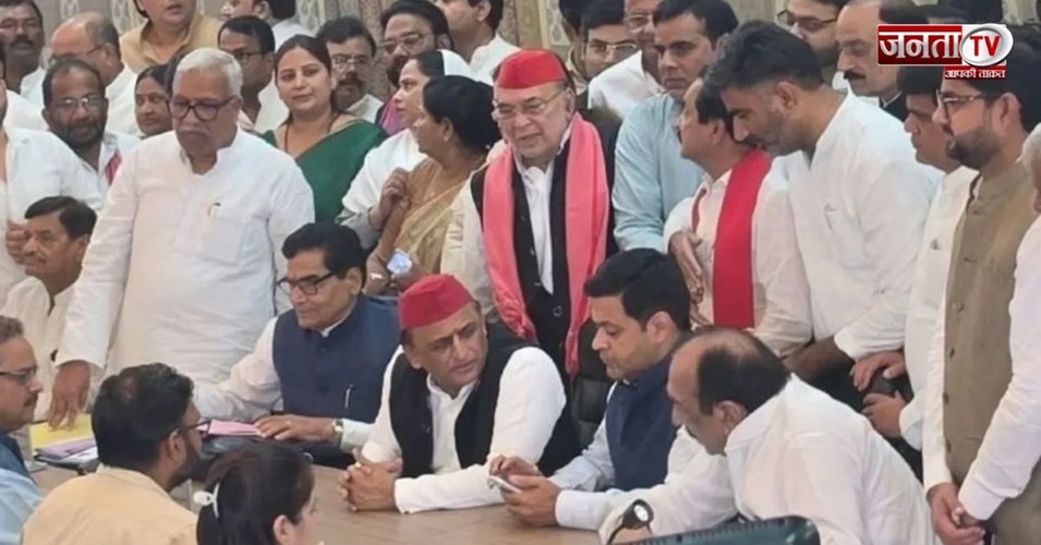 जानिए कौन हैं धनराज परिमल नाथवानी? Akhilesh Yadav ने बनाया राज्यसभा उम्मीदवार