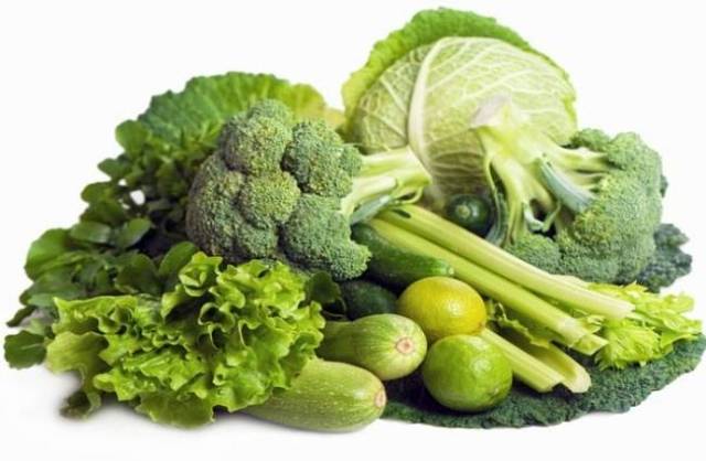 हरी सब्जियां सर्दी के दुष्प्रभाव से बचने के लिए शरीर को पोषण देती है