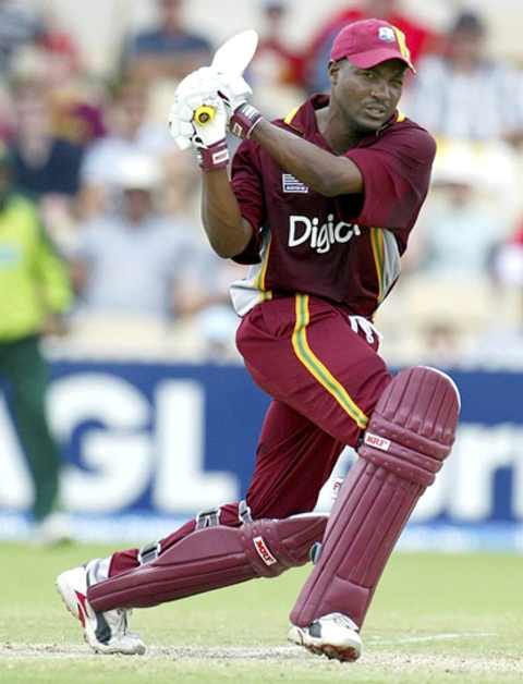 ब्रायन लारा ने 1992 से 2007 के बीच वर्ल्ड कप में खेले 34 मैचों की 33 पारियों में 1225 रन बनाए हैं।