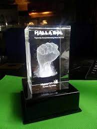 Karwa Chauth 2021: करवा चौथ पर पत्नी को उपहार में क्या दें? ये रहे बेस्ट ऑप्शंस